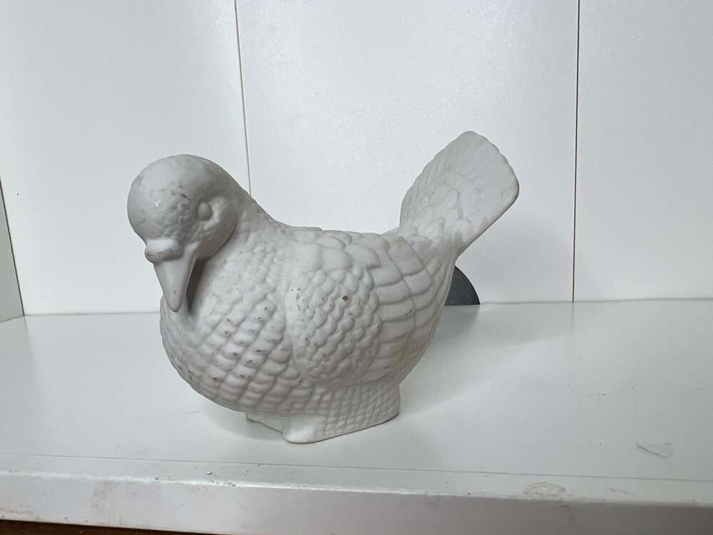 Vintage Japanese White Porcelain Pigeon Figurine